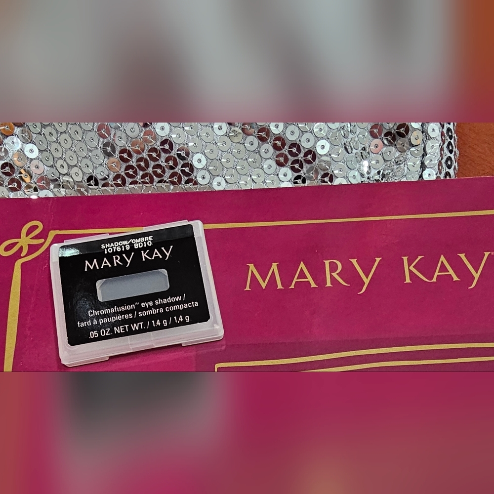 NEW Mary Kay eyeshadow in Shadow